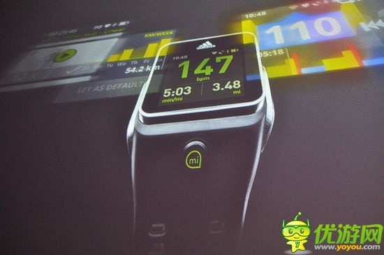 阿迪达斯今早发布智能手表 售价399美元