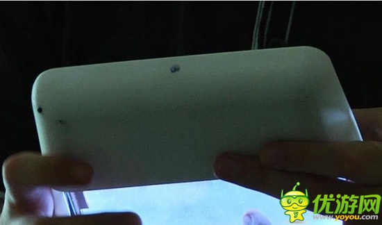 全球首款透明平板亮相 采用双面透明7寸屏