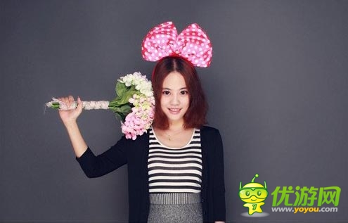 女汉子创业:90后美女开自拍照相馆月收入3万元