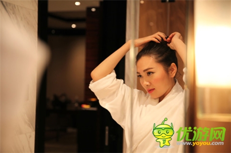 中国最美女游戏制作人CJ全程被跟拍意外走红