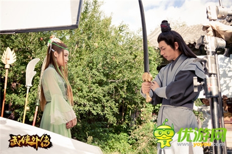 白客陷三角恋《武侠外传》武侠剧海报曝光