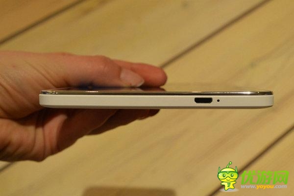 华为发布7英寸MediaPad X1 国行定价3G版1799