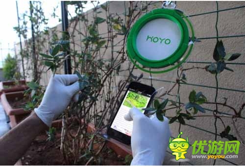 洗澡也要玩手机 手机与我是真爱