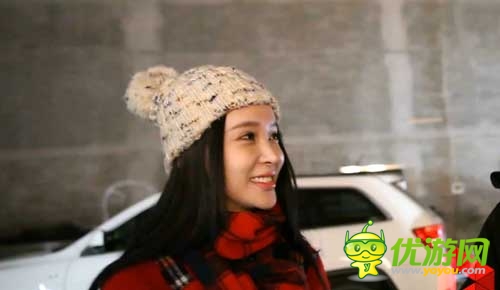 爱就宅一起 《我叫MT》校园广告美女主角曝光