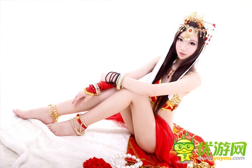 恋上绝美俏精灵 粉猴领衔《疾风勇者传》COS剧