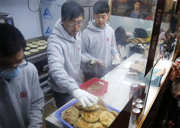 北京4名IT男改卖肉夹馍日入万元