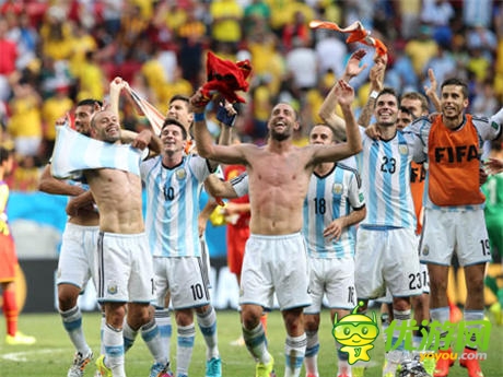 盛世之战 米卢携《马上踢足球》前瞻荷兰VS阿根廷