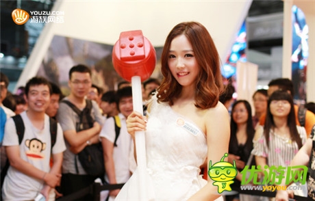 图6 雪糕校花玩大锤机