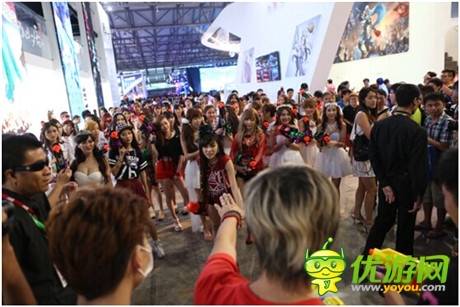 西山居女神对射 曹安娜粉丝开启上帝模式