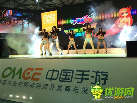 娱乐大咖携手游戏明星 China Joy中手游展台星光耀眼