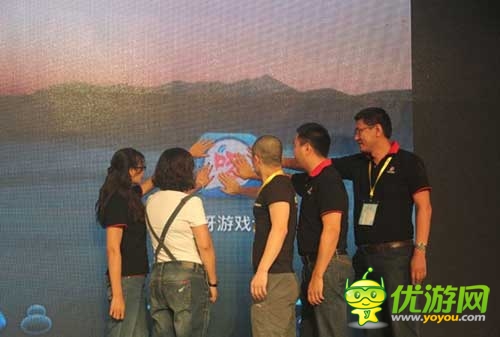 语音社交APP《呀呀语音》正式发布 定位手游公会