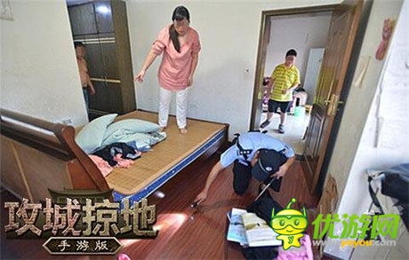 熊孩子买蛇吓唬妈只因反对其玩游戏