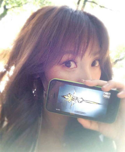 柳岩领衔百位女主播捧场 《影之刃》今日安卓公测