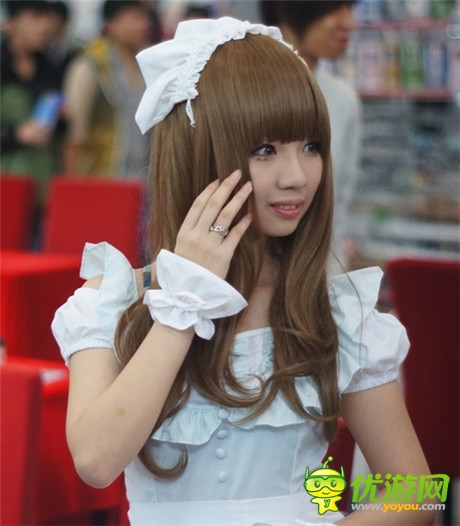 甜美coser迎新生《甜心爱消除》深大校园行