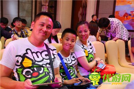 清华“学神”也爱玩炉石 与中科院博士同好