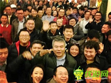 360游戏狂欢节开幕 万人狂欢连嗨三天